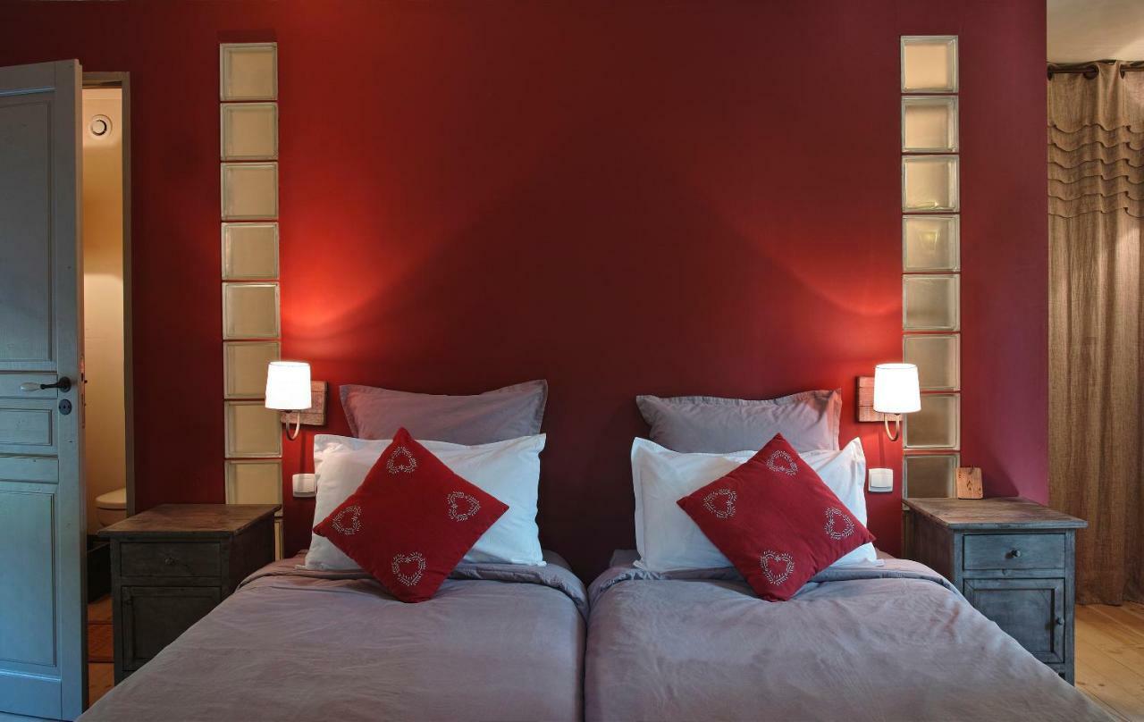 Bed and Breakfast Le Moulin De Picaud Grans Экстерьер фото